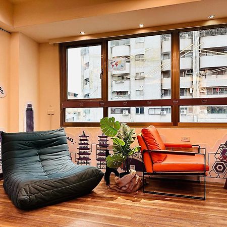 Dreamwell Hostel Каосюн Екстериор снимка