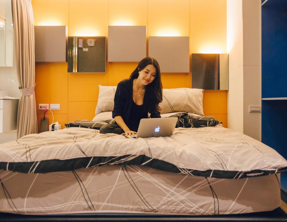 Dreamwell Hostel Каосюн Екстериор снимка