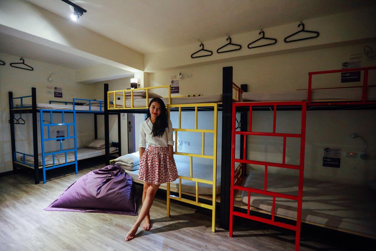 Dreamwell Hostel Каосюн Екстериор снимка